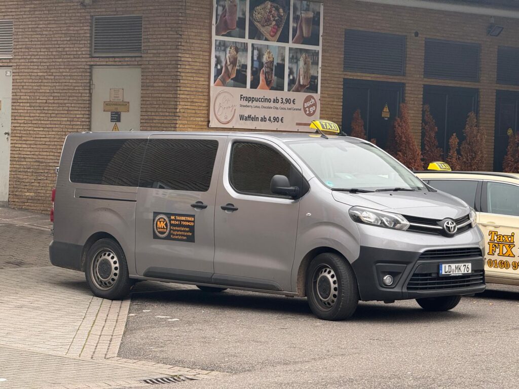 MK wheelchair special landau taxi